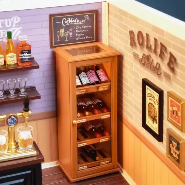 Leisurely Cheers Bar