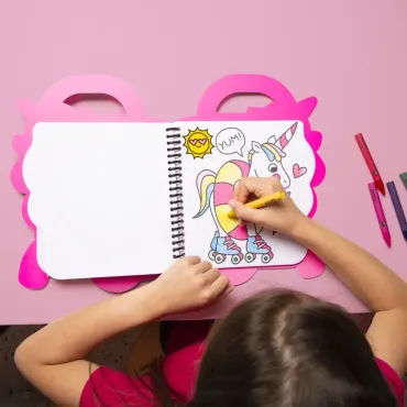 Super coloring book + stickers - Licorne