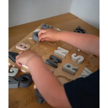 Puzzle alphabet en bois