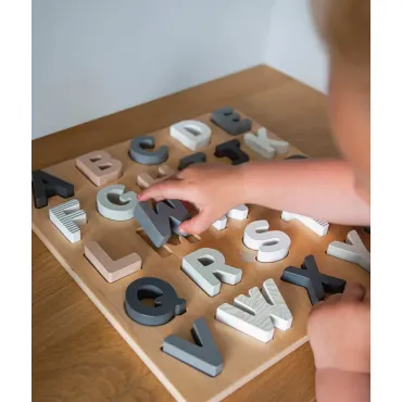 Puzzle alphabet en bois
