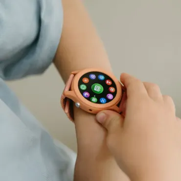 K-Watch - Montre connectée - Rose