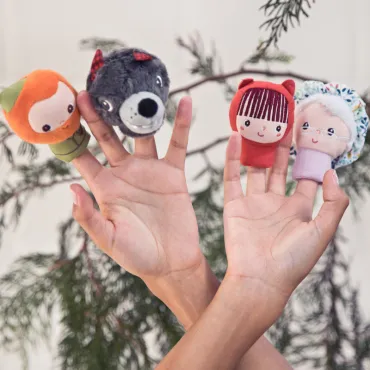 Marionnettes à doigts Chaperon rouge (x4)