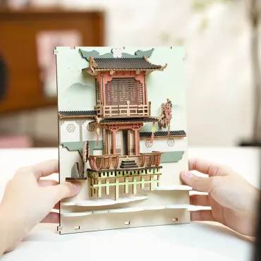 ROLIFE - Book Nook Falling Sakura