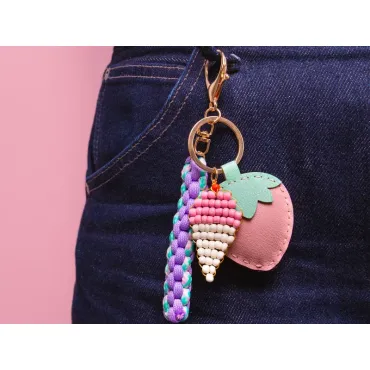 Kit Canette Bag Charm Pshiiit - Strawberry Milk